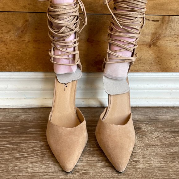 Nasty Gal Raft Heel Womens 7.5 Beige Sexy Ankle Tie Lace Up High Pointed Toe - Picture 2 of 8